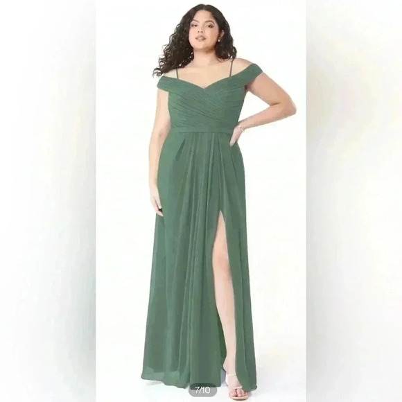 Eucalyptus A-Line Off-The-Shoulder Gathered Chiffon plus size dress - Picture 4 of 6